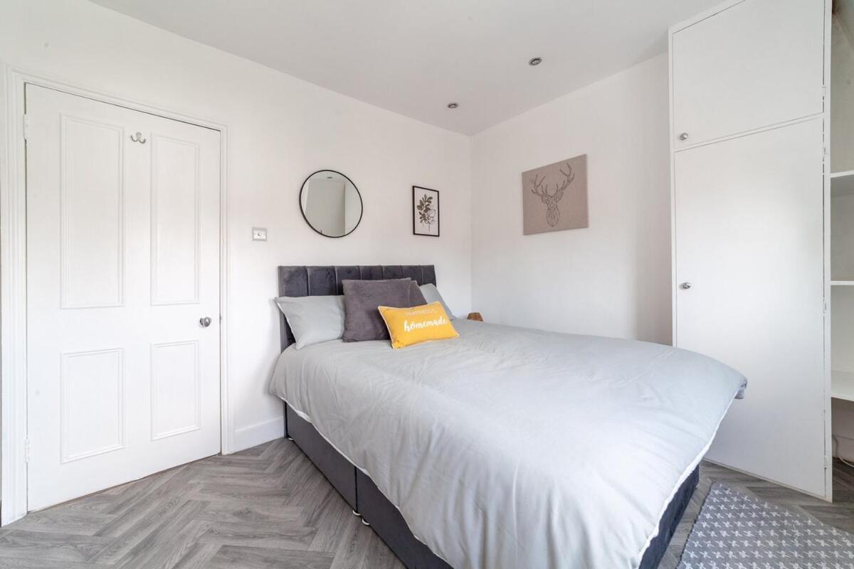 Apartamento Lovely 2br Flat 5 Mins To Tube, Fullham