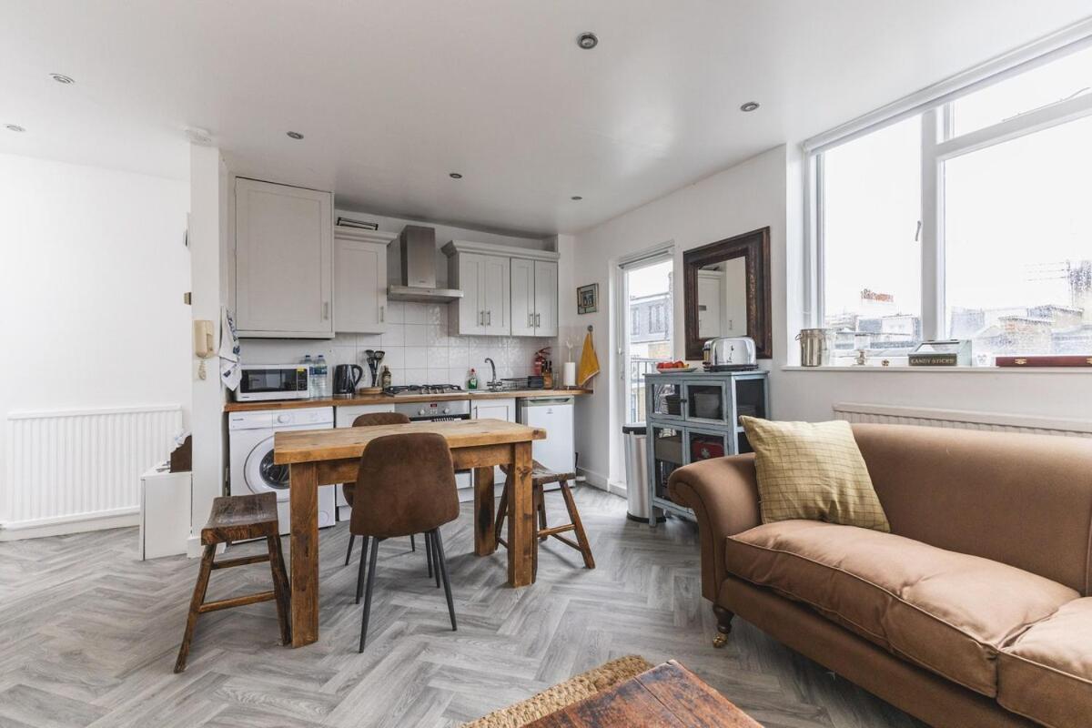 Apartamento Lovely 2br Flat 5 Mins To Tube, Fullham *
